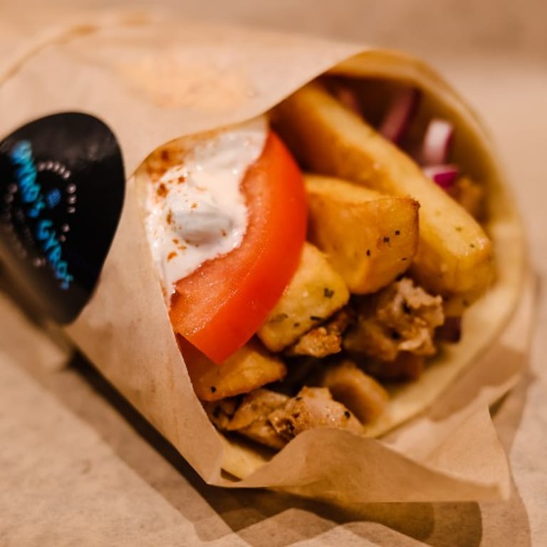 Pita Bread Delights: Greek and Mediterranean Cuisine